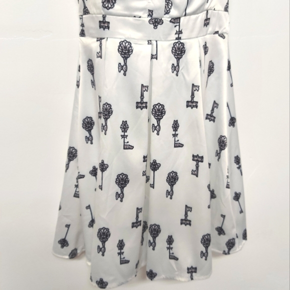 Wujiayouyi 'Keys' Satin Dress, Size Medium - Picture 6 of 13